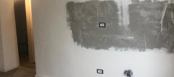 Квартира с 6 комнатами в Виареджо, Италия № 173733 3