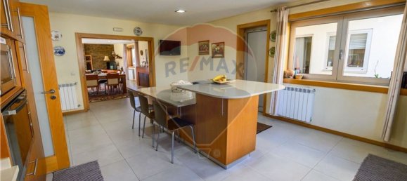 4 bedrooms House in Braga, Portugal No. 149037 8