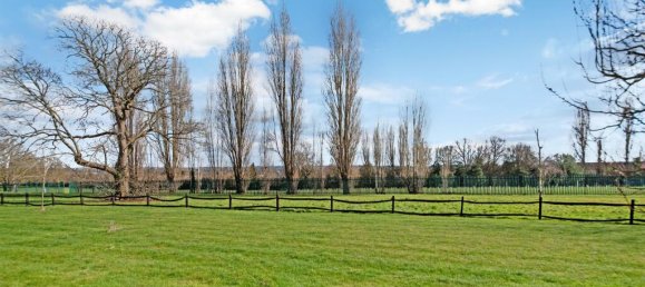 1 bedroom Apartment in Epsom, United Kingdom No. 9724 10