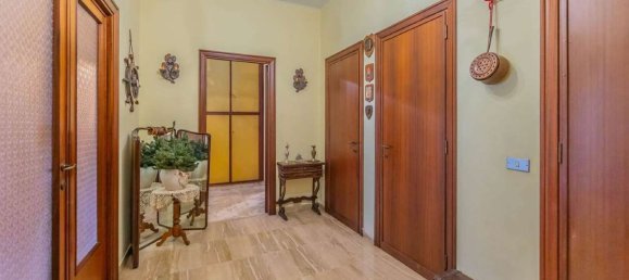 4-Zimmer Wohnung in Rome, Italy, Nr. 294530 13