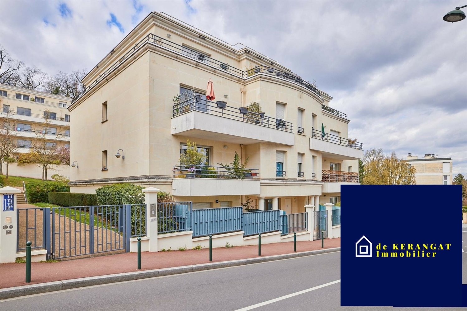 Studio in Le Plessis-Robinson, France No. 351853