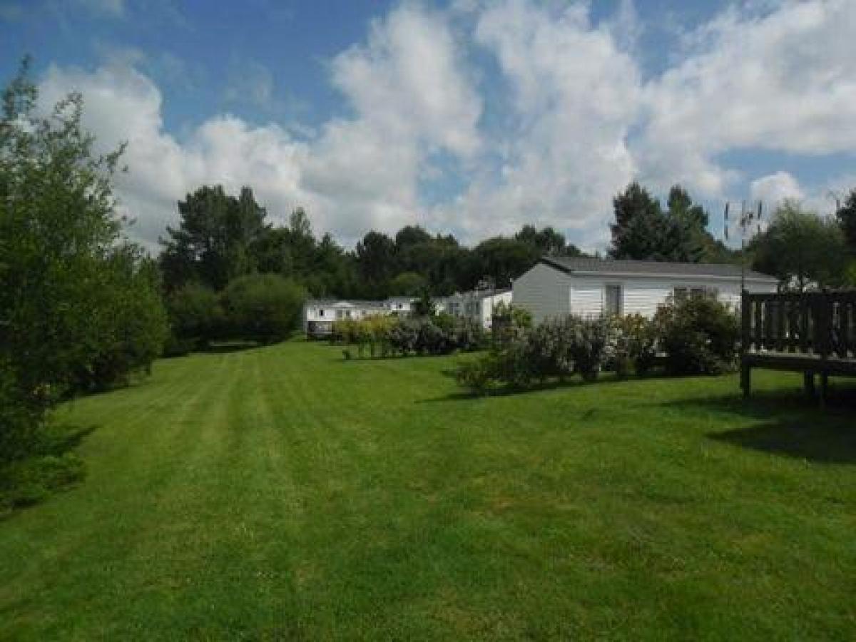 2 chambres Magasin à Jonzac, France No. 20787