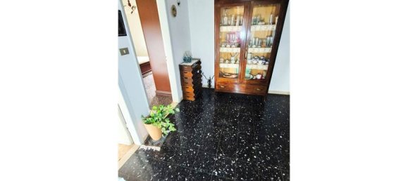 Apartamento de 3 dormitorios en Prato, Italy No. 257823 24