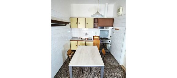 Apartamento de 3 dormitorios en Prato, Italy No. 257823 13