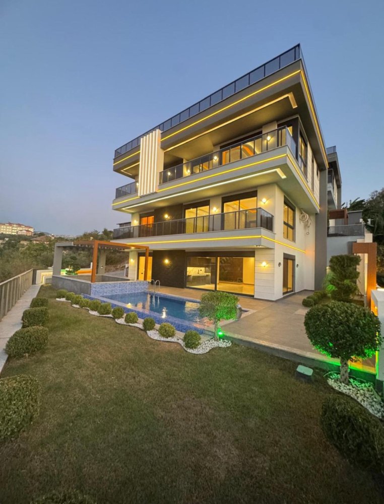 Villa 6+1 in Alanya, Turkey No. 49234
