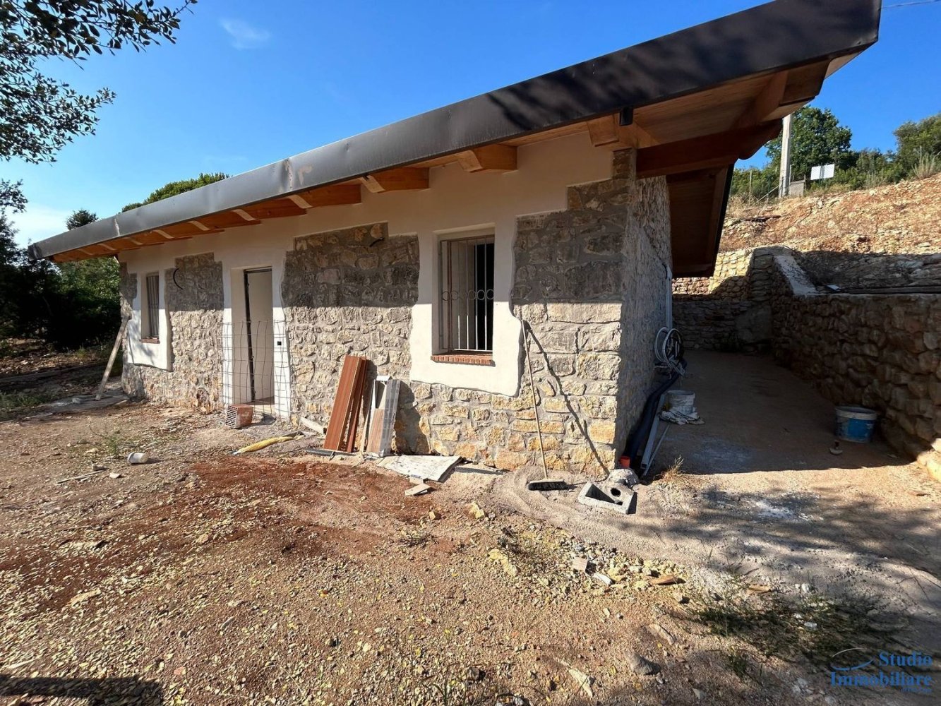 3 bedrooms Villa in Fondi, Italy No. 370858