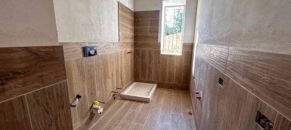 3 bedrooms Villa in Fondi, Italy No. 370858 9