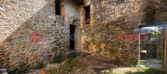 2-salle Maison à Coreglia Antelminelli, Italy No. 280504 15