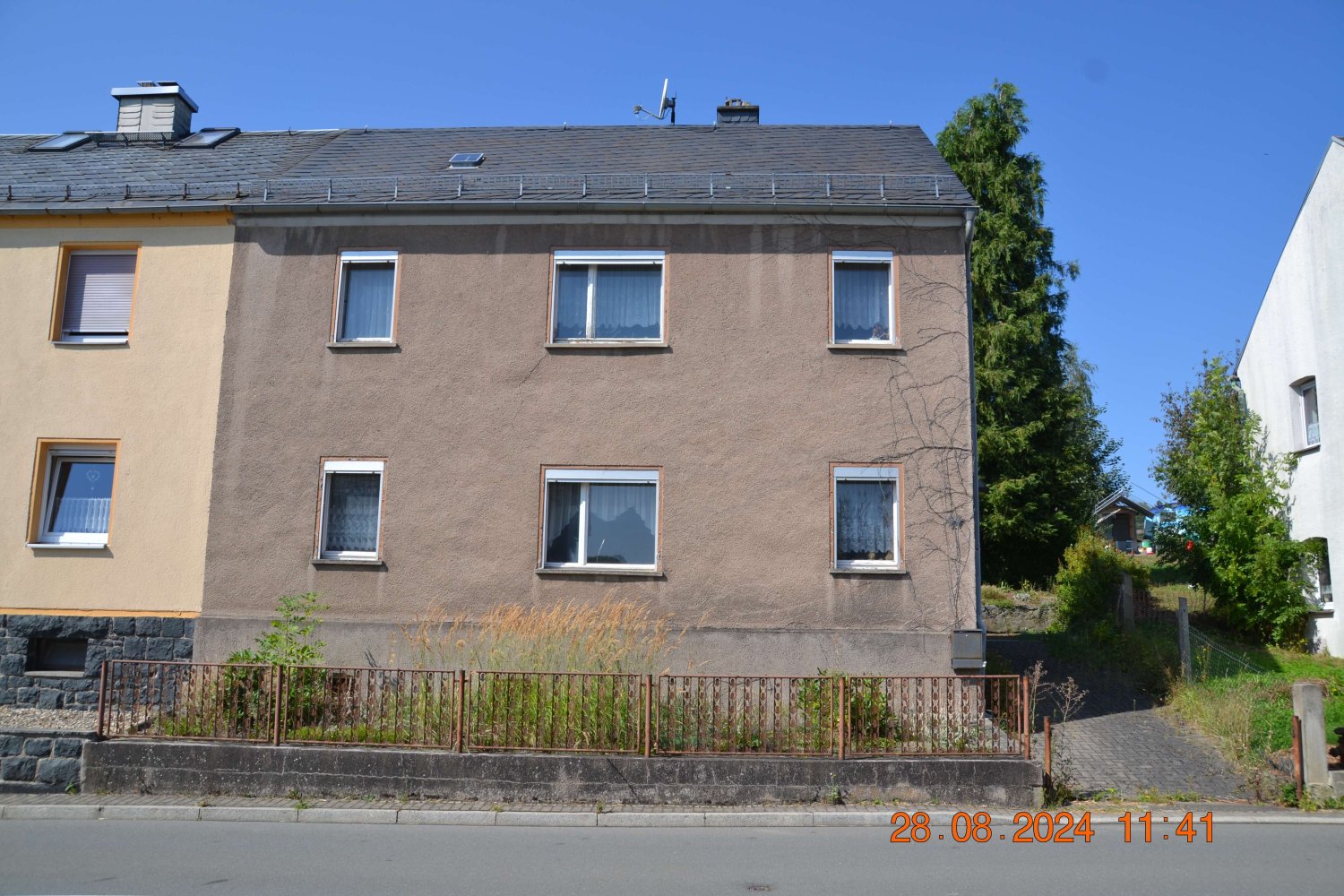 3 bedrooms Townhouse in Saale-Orla, Germany No. 169625