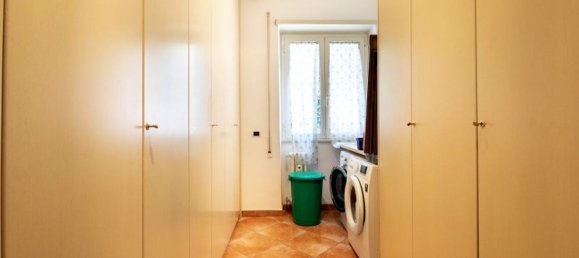 5 rooms Apartment in Rome, Italy No. 199315 20