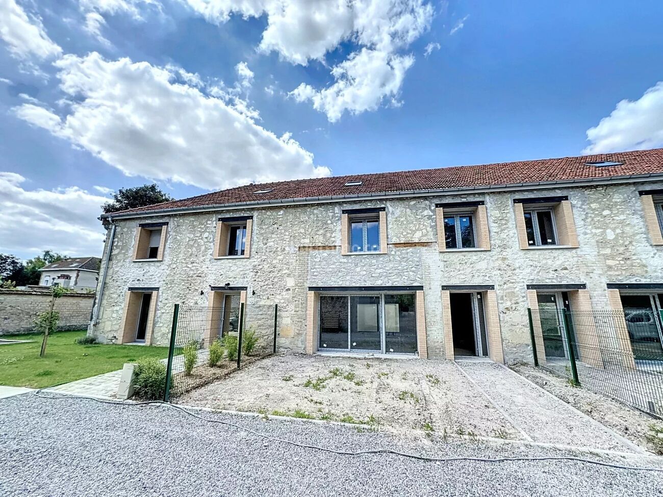 5 rooms House in Bezannes, France No. 221166