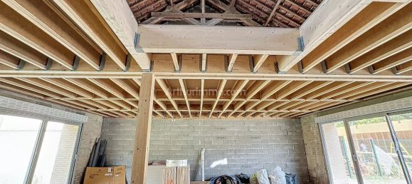 5 rooms House in Bezannes, France No. 221166 3