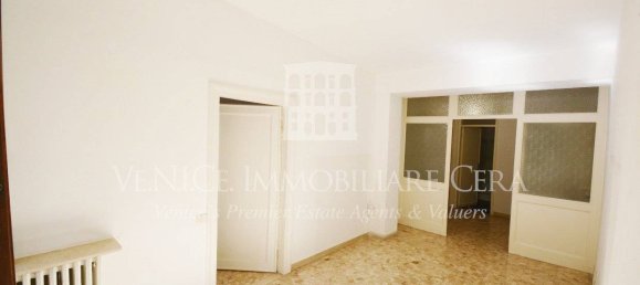 3 bedrooms Apartment in Venice, Italy No. 190416 27