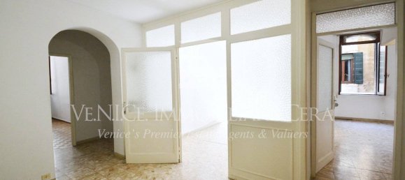 3 bedrooms Apartment in Venice, Italy No. 190416 15