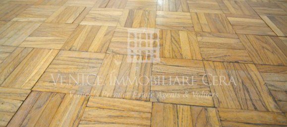 3 bedrooms Apartment in Venice, Italy No. 190416 12