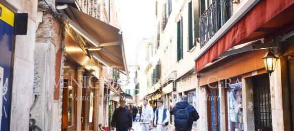 3 bedrooms Apartment in Venice, Italy No. 190416 29