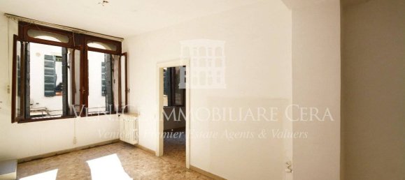 3 bedrooms Apartment in Venice, Italy No. 190416 14