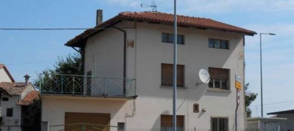 Casa de 6 dormitorios en Pordenone, Italy No. 344546 2