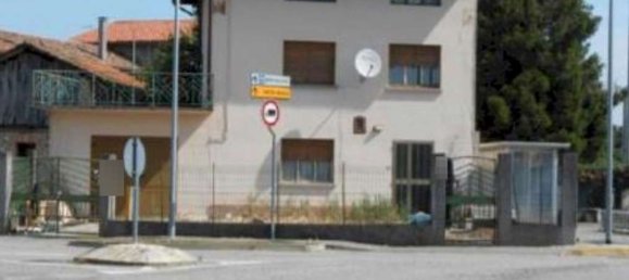 Casa de 6 dormitorios en Pordenone, Italy No. 344546 8