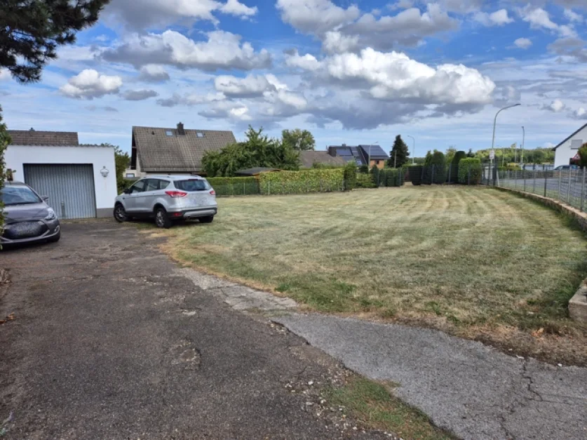  Land in Duren, Germany No. 302138