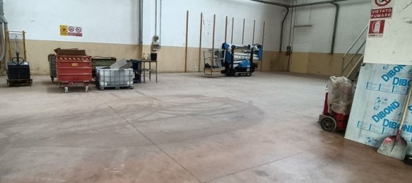 Склад 450м² в Формиджине, Италия № 114546 3