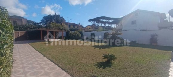 4 غرف نوم فيلا في Anzio, Italy رقم 210270 4