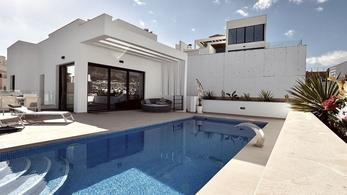 Villa T4 em Alicante, Spain N.º 203235