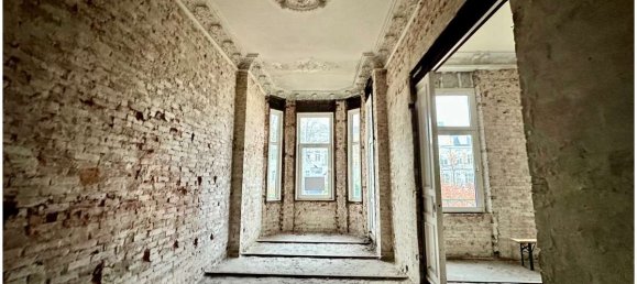 12 rooms Townhouse in Eimsbuttel, Germany No. 27059 2