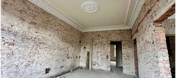 12 rooms Townhouse in Eimsbuttel, Germany No. 27059 11