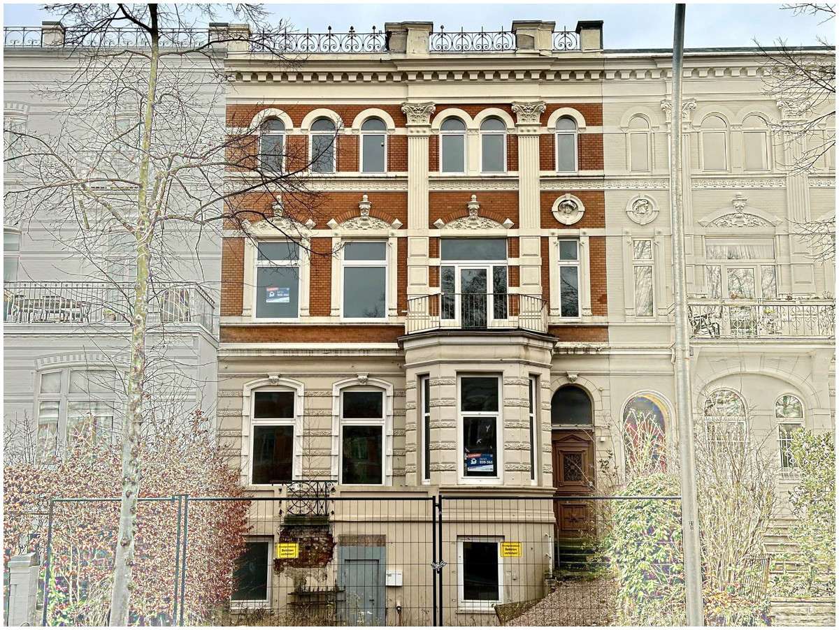 12 rooms Townhouse in Eimsbuttel, Germany No. 27059