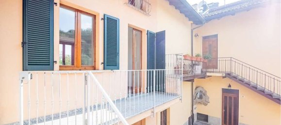 Дуплекс с 6 комнатами в Монгуццо, Италия № 92331 15