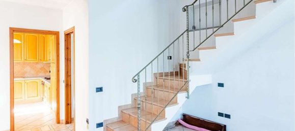 Дуплекс с 6 комнатами в Монгуццо, Италия № 92331 6