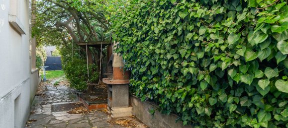 3 bedrooms House in Colombes, France No. 177274 2