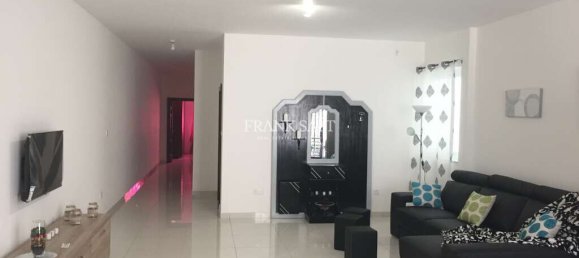 3 bedrooms Maisonette in Birkirkara, Malta No. 2547 2