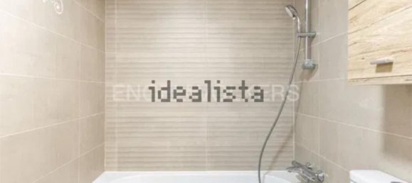 3 bedrooms Apartment in Badalona, Spain No. 188831 11