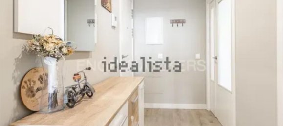3 bedrooms Apartment in Badalona, Spain No. 188831 3