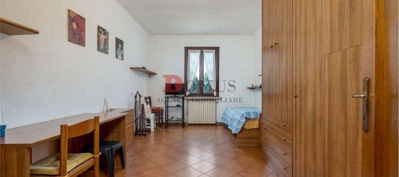 8-Zimmer Haus in Curtatone, Italy, Nr. 90009 9