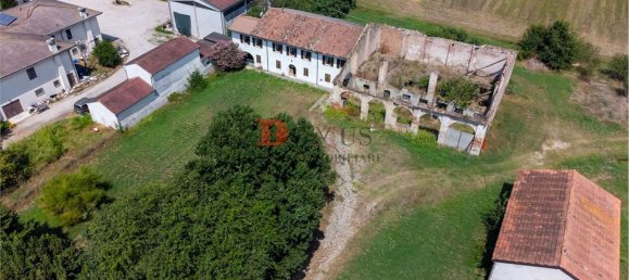 8-Zimmer Haus in Curtatone, Italy, Nr. 90009 20