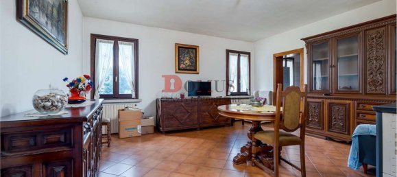 8-Zimmer Haus in Curtatone, Italy, Nr. 90009 4