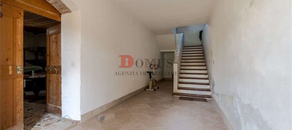 8-Zimmer Haus in Curtatone, Italy, Nr. 90009 18