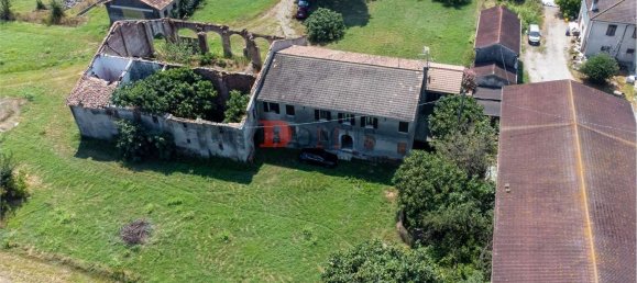 8-Zimmer Haus in Curtatone, Italy, Nr. 90009 24