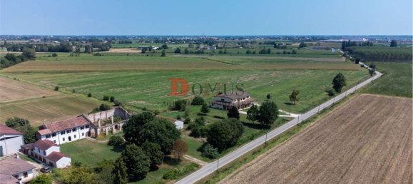 8-Zimmer Haus in Curtatone, Italy, Nr. 90009 26