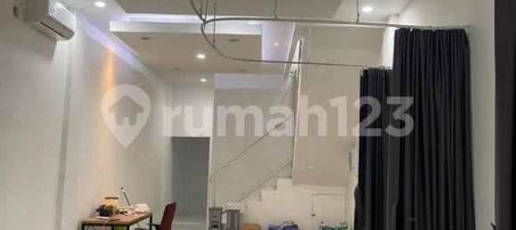 200m² Shop in Kalideres, Indonesia No. 1449 10