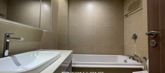 Apartamento de 2 dormitorios en Ba Dinh, Vietnam No. 713 6