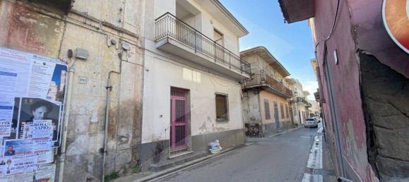 3 rooms House in Mariglianella, Italy No. 24679 14