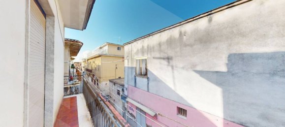 3 rooms House in Mariglianella, Italy No. 24679 13