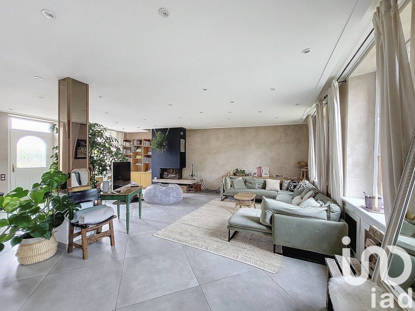 4 Schlafzimmer Haus in Varennes-Changy, France, Nr. 262158