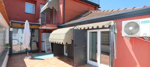 6 rooms Penthouse in Naples, Italy No. 280859 16