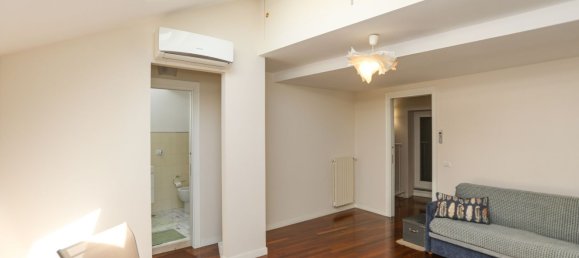 6 rooms Penthouse in Naples, Italy No. 280859 9