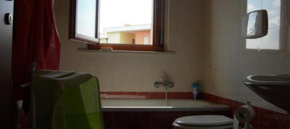 Квартира с 1 спальней в Помеция, Италия № 253660 3